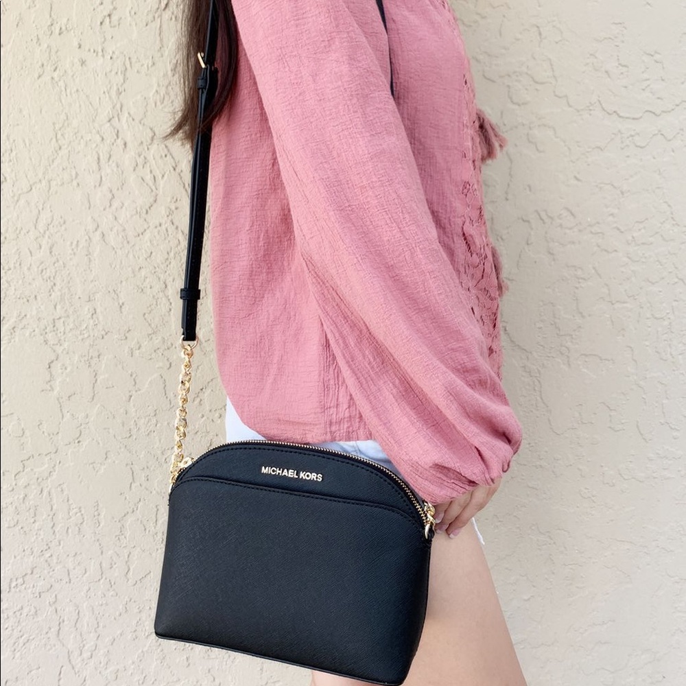 Gaby’sBags👜💕-NWT Michael Kors Crossbody - Picture 4 of 8
